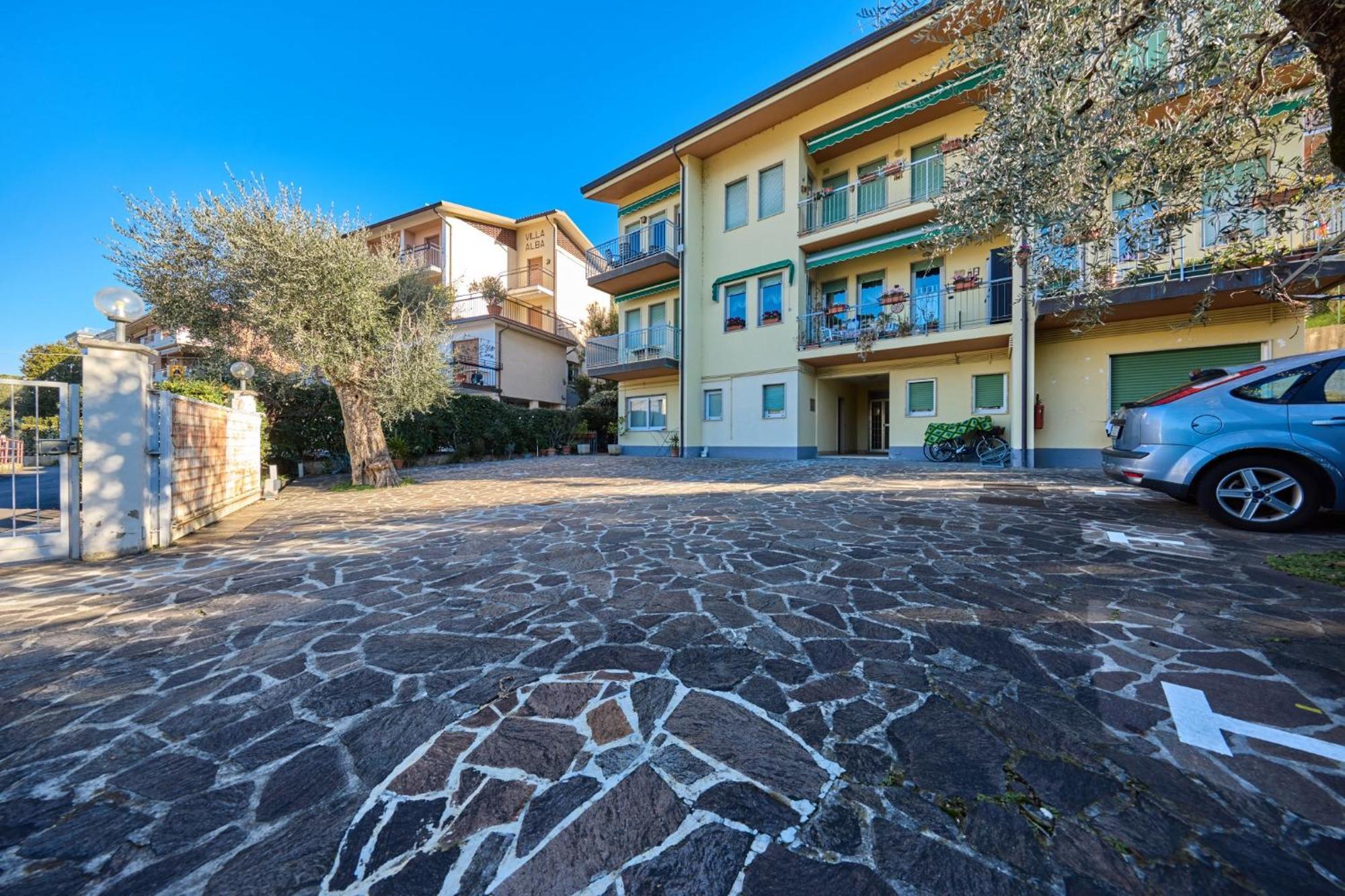 Lalla House Μαλτσεζίνε Εξωτερικό φωτογραφία